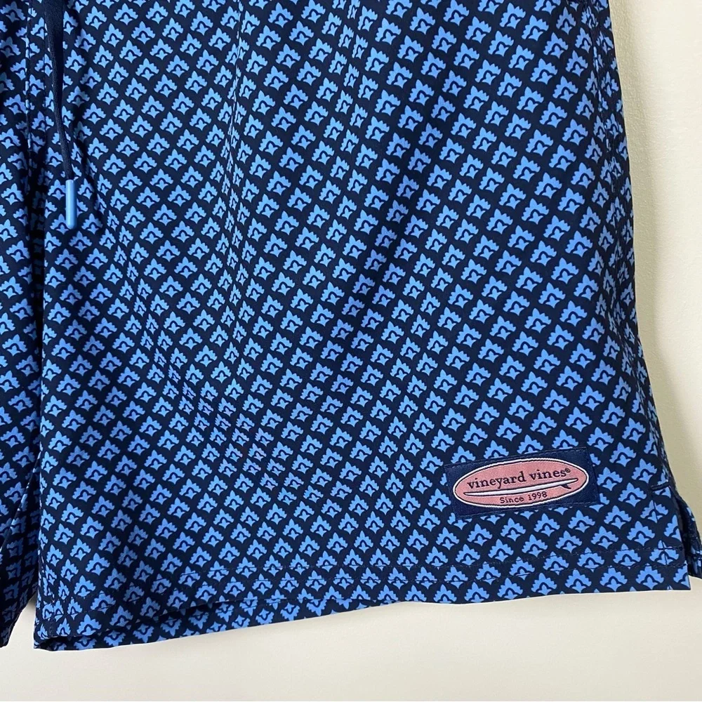 NWOT Vineyard Vines Men's Blue Patterned Swim Shorts M